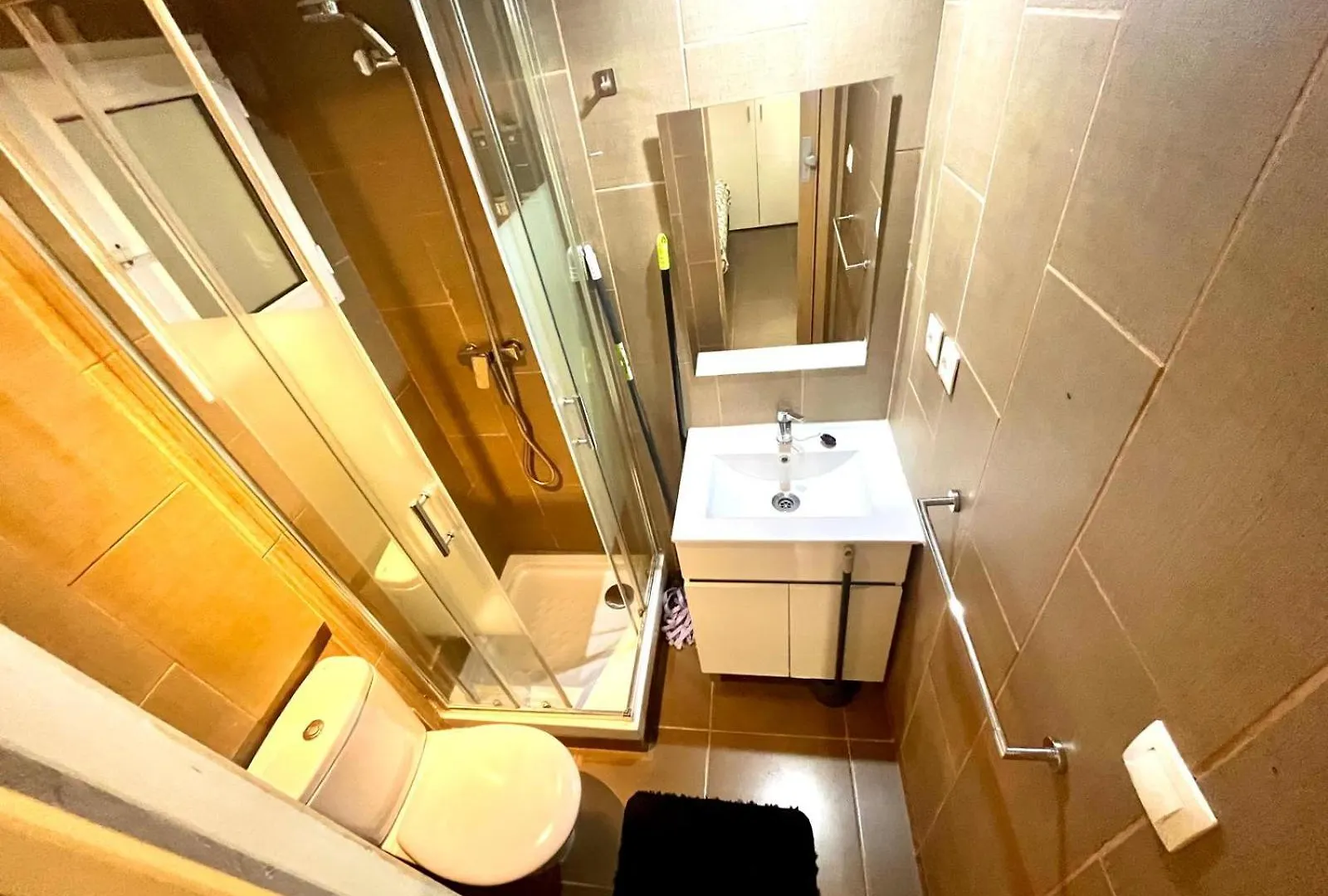 Ferienwohnung B3 Planta Baja Al Lado Del Metro Barcelona 0*,  Spanien
