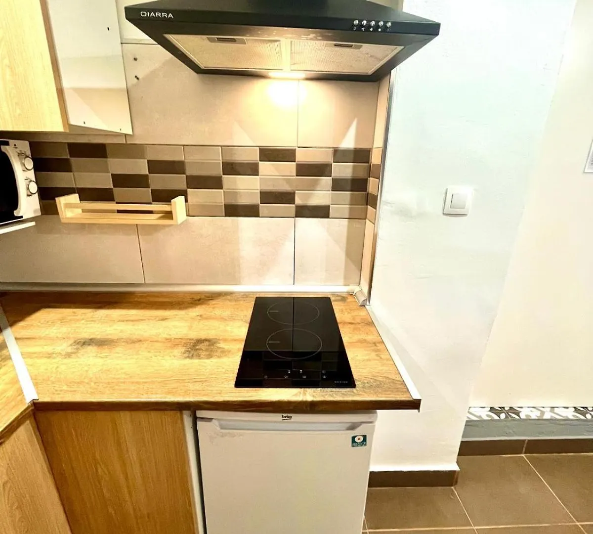 Ferienwohnung B3 Planta Baja Al Lado Del Metro Barcelona